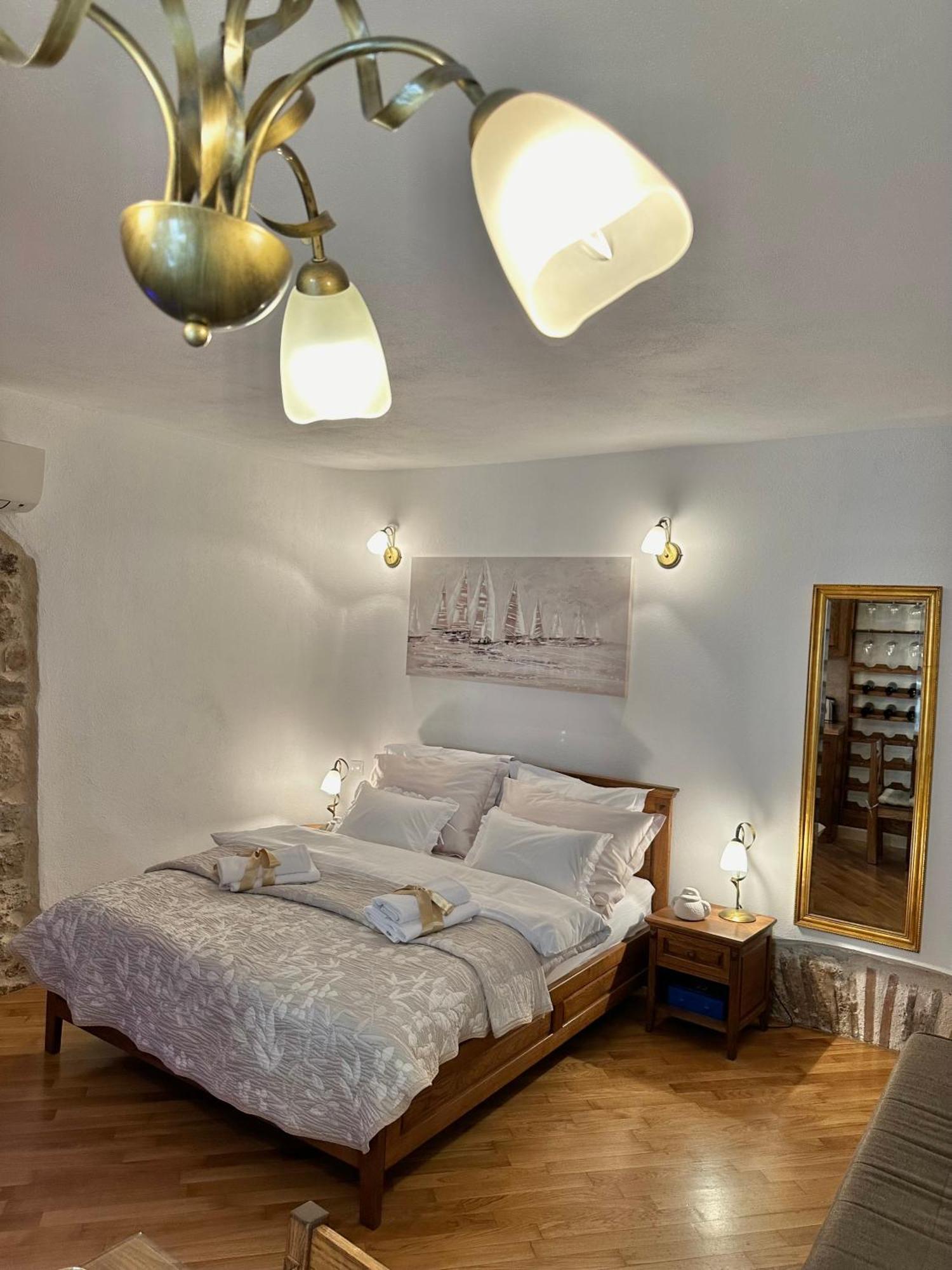 Diocletian Wine Studio Apartment II 斯普利特 外观 照片